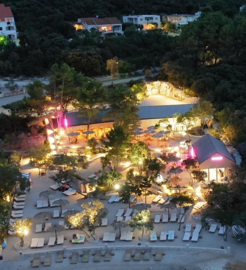 Blue Water Apartment Zrnovo Екстериор снимка