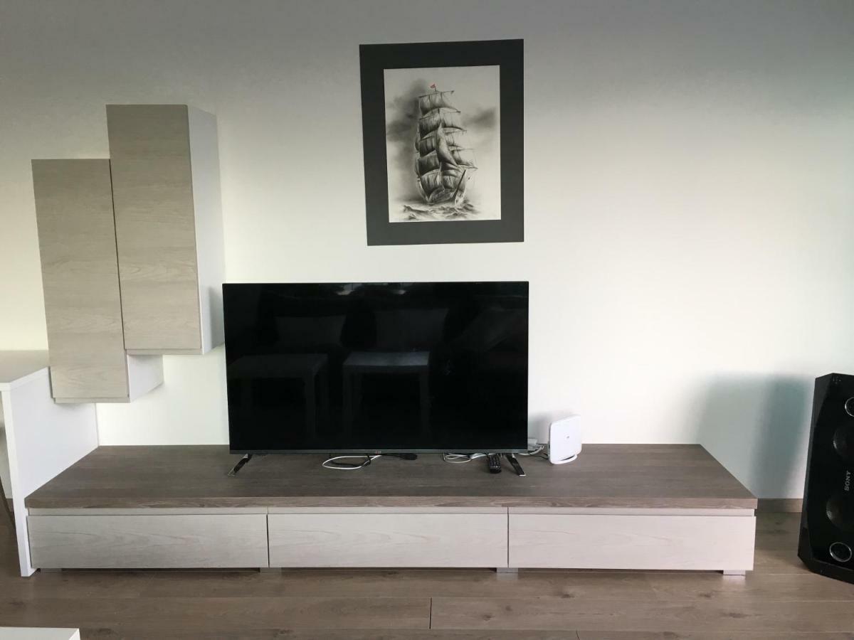 Blue Water Apartment Zrnovo Екстериор снимка